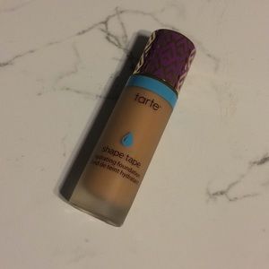 tarte shape tape foundation // medium neutral